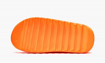 ADIDAS YEEZY
YEEZY ENFLAME ORANGE SLIDES