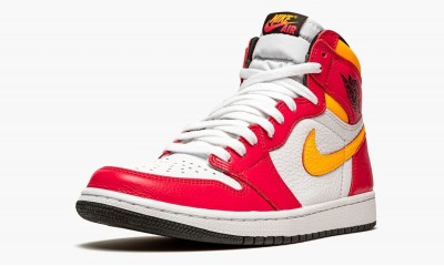 JORDAN
AIR JORDAN 1 HIGH OG
Light Fusion Red